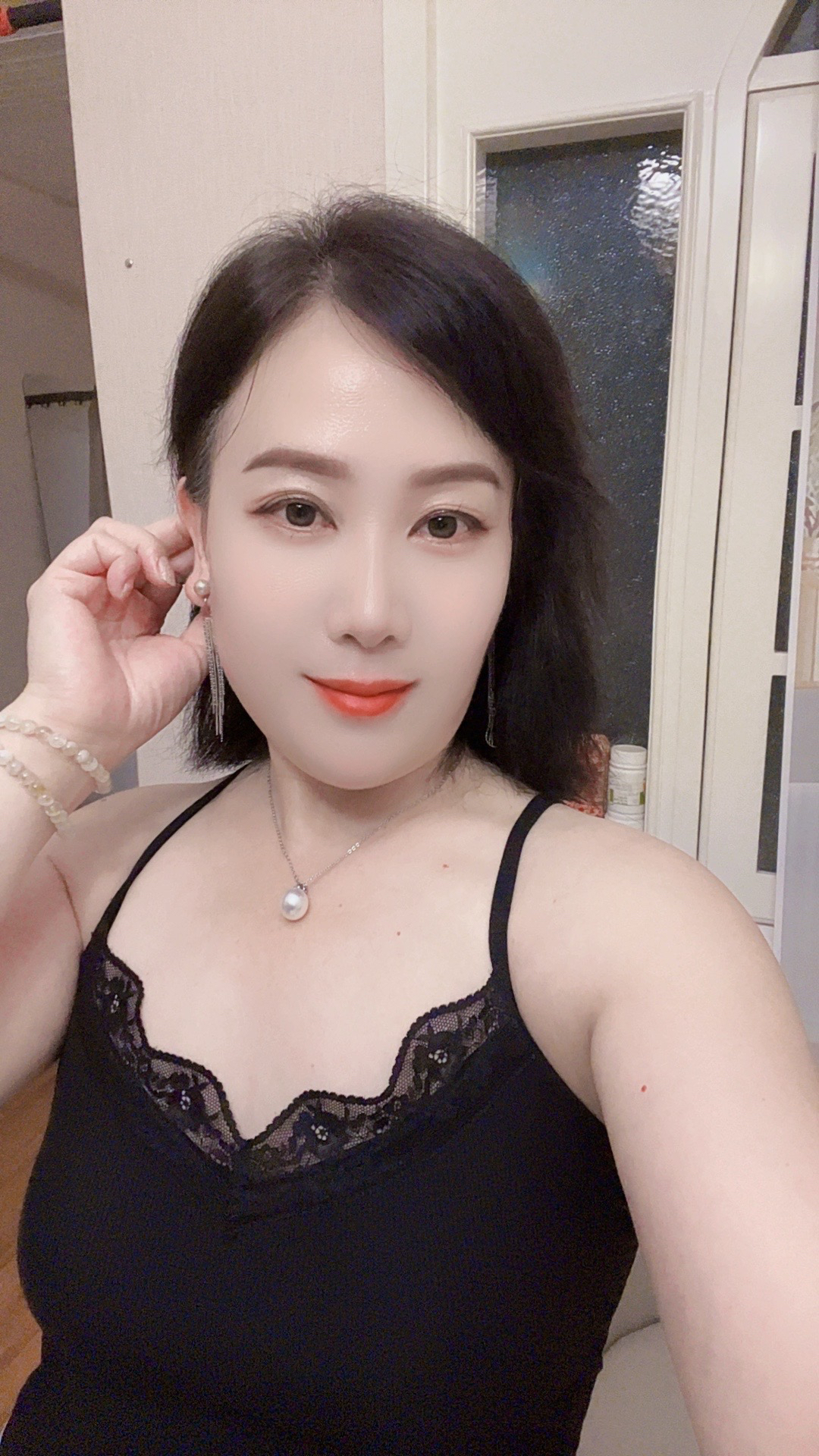 莲儿家法式纯欲风蕾丝拼接带胸垫吊带美背