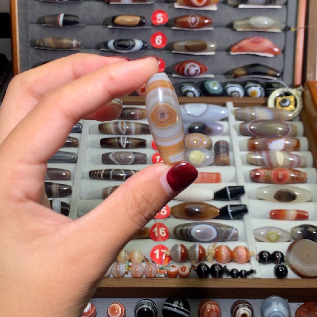 玛瑙/玉髓颈饰未镶嵌