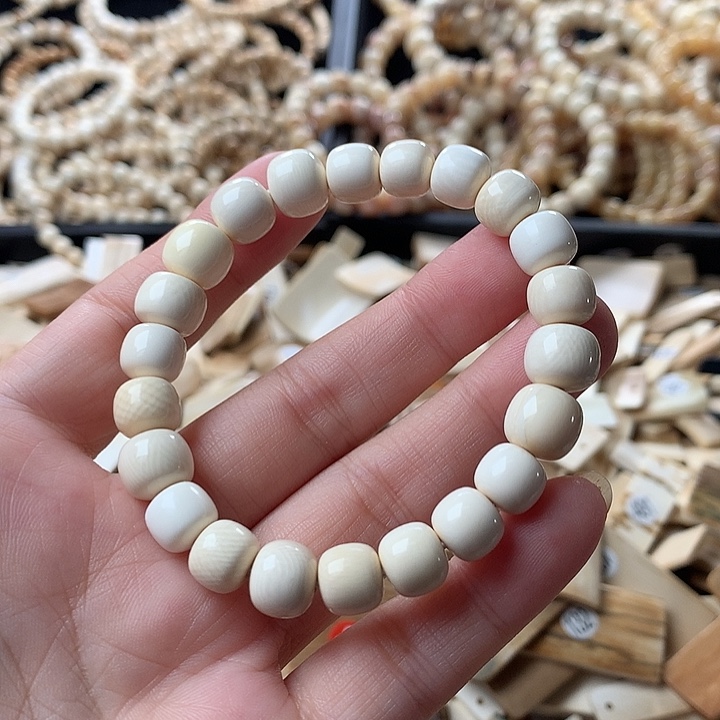 泥塑不打孔联系客服