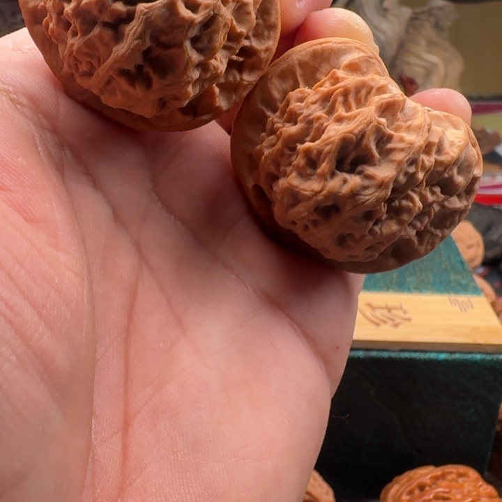 文玩核桃吊坠米奇老款公子《天残脚》