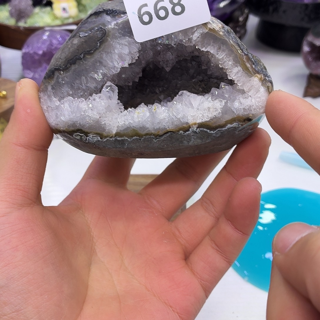 水晶未镶嵌大型摆件（非配饰）