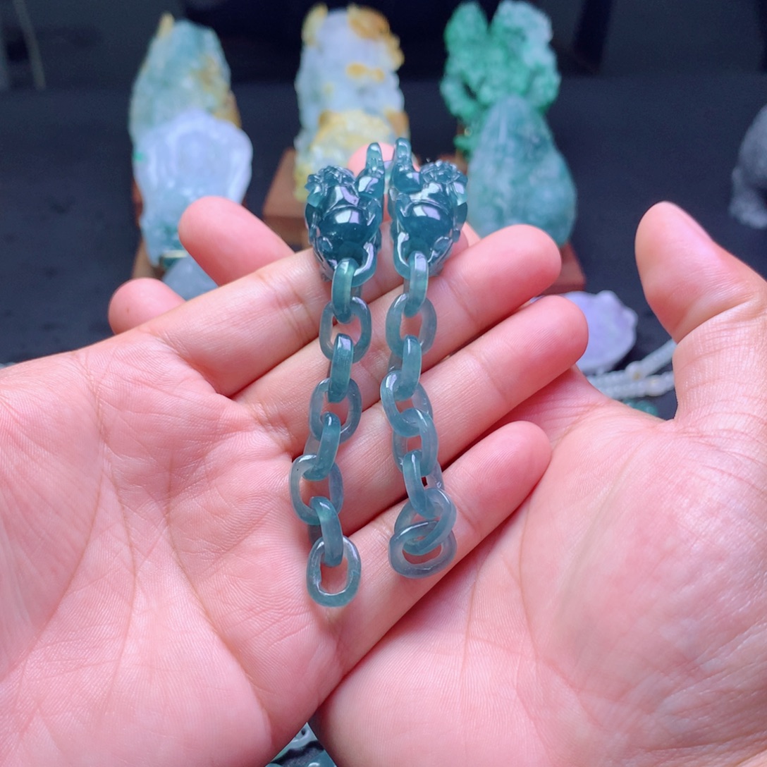 沙***狐定制翡翠未镶嵌翡翠