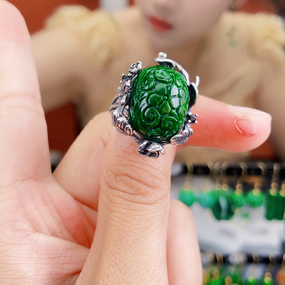 翡翠银S925镶嵌耳饰