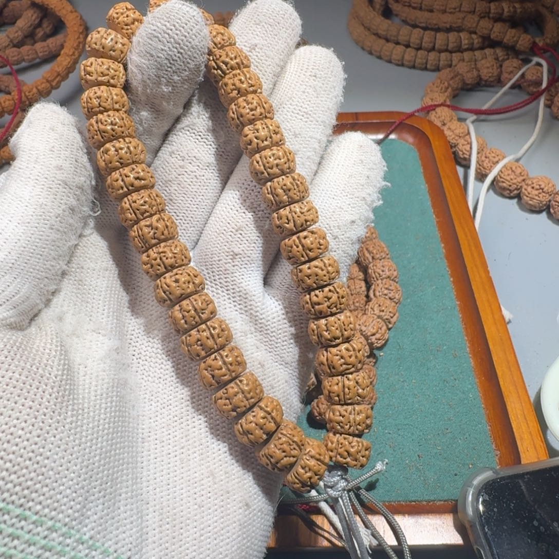 金刚菩提吊坠青*老树王藏切