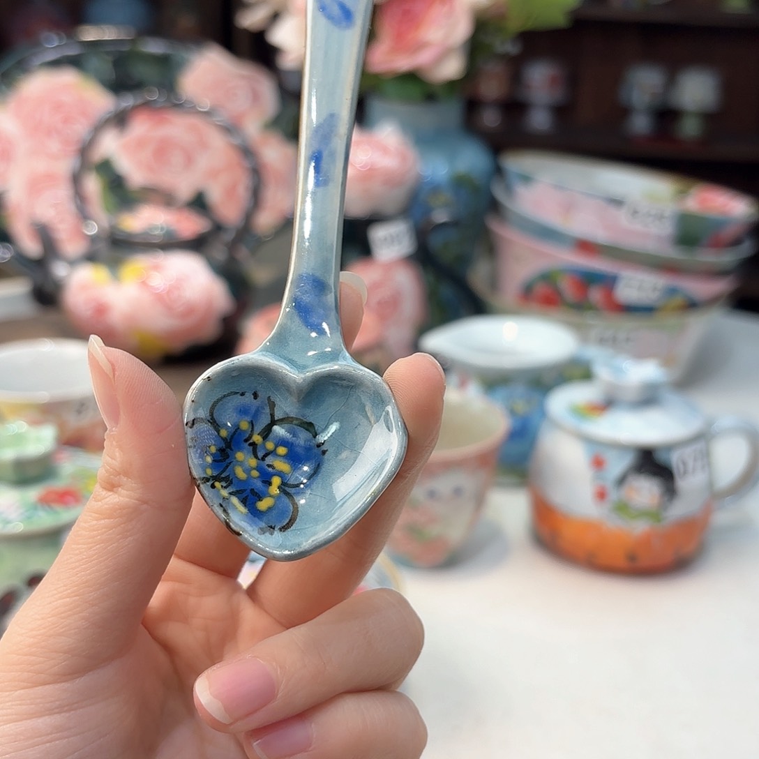 瓷片兔兔的新剧好好看呀