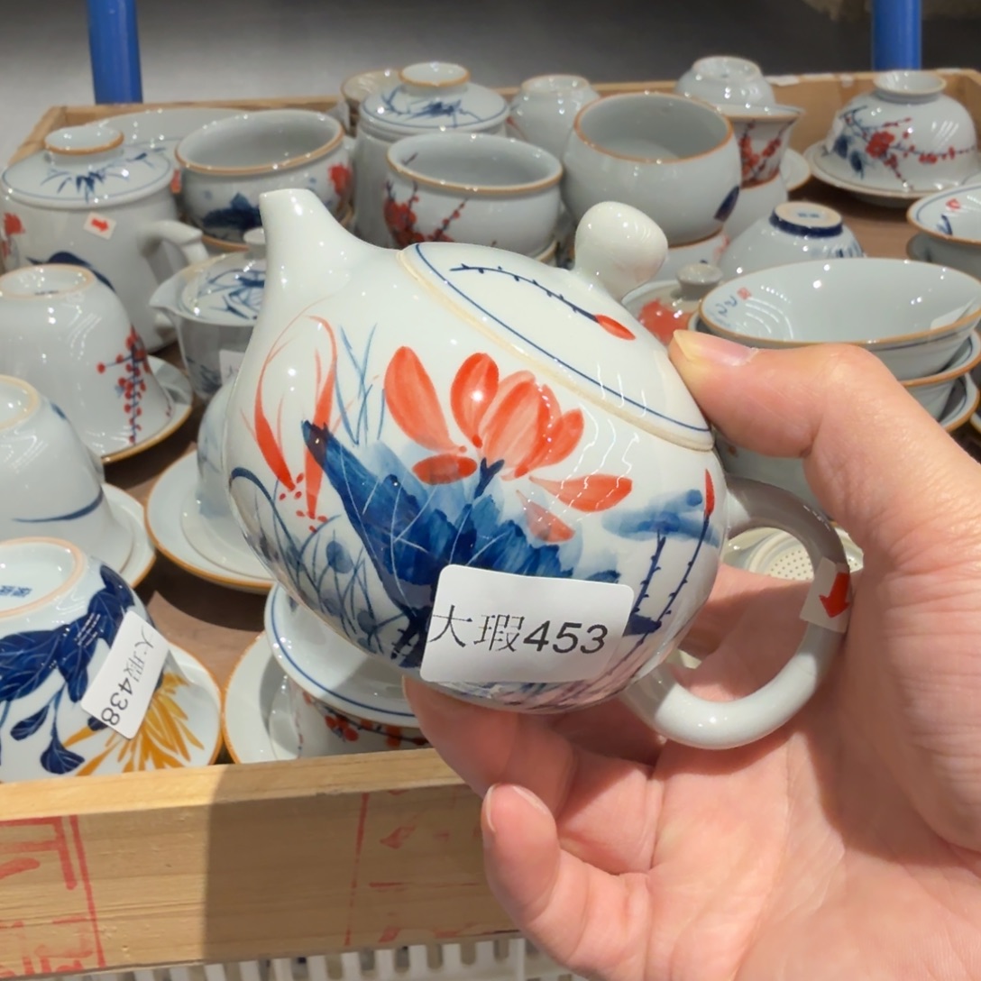 釉下手绘茶具微瑕