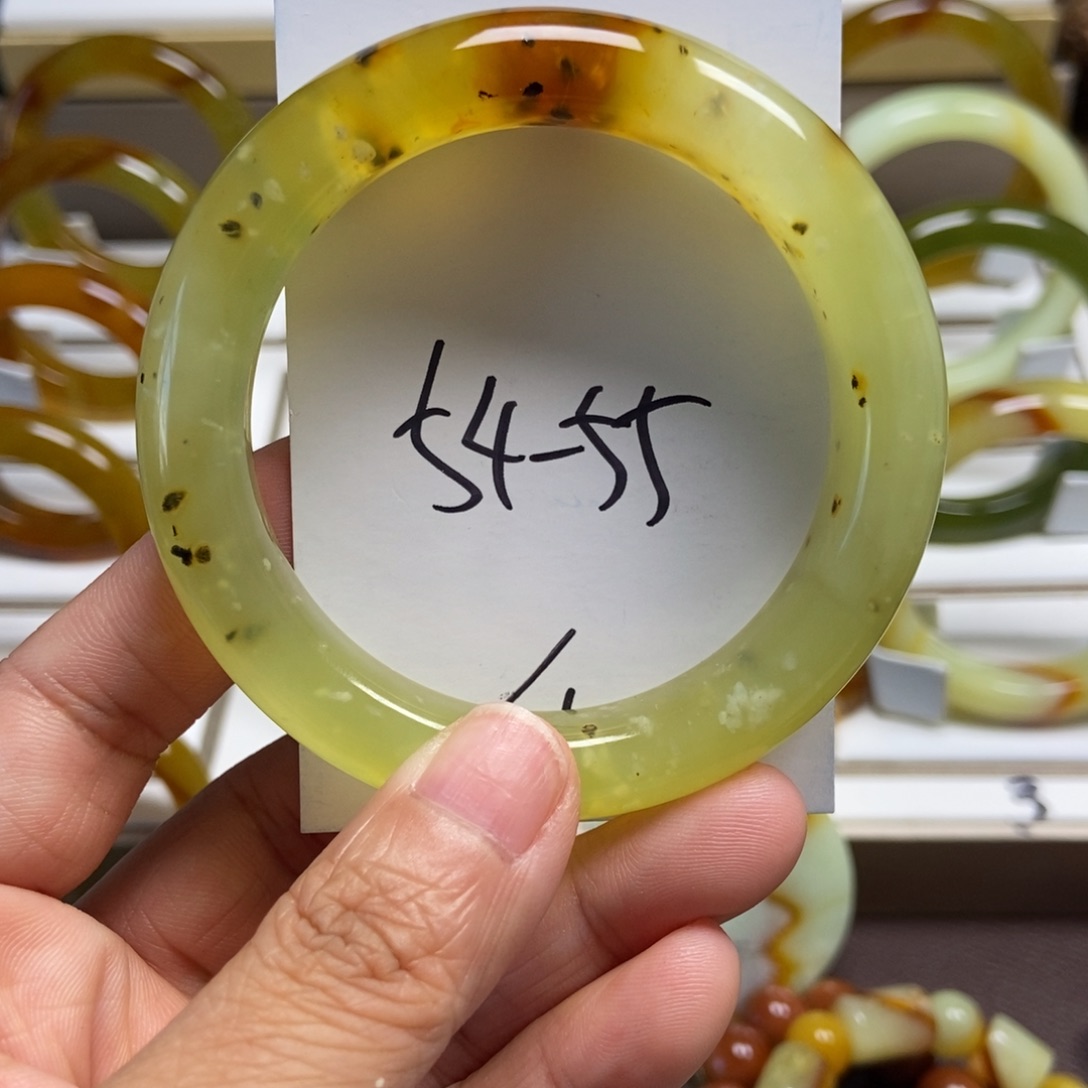 蛇纹石玉手串未镶嵌