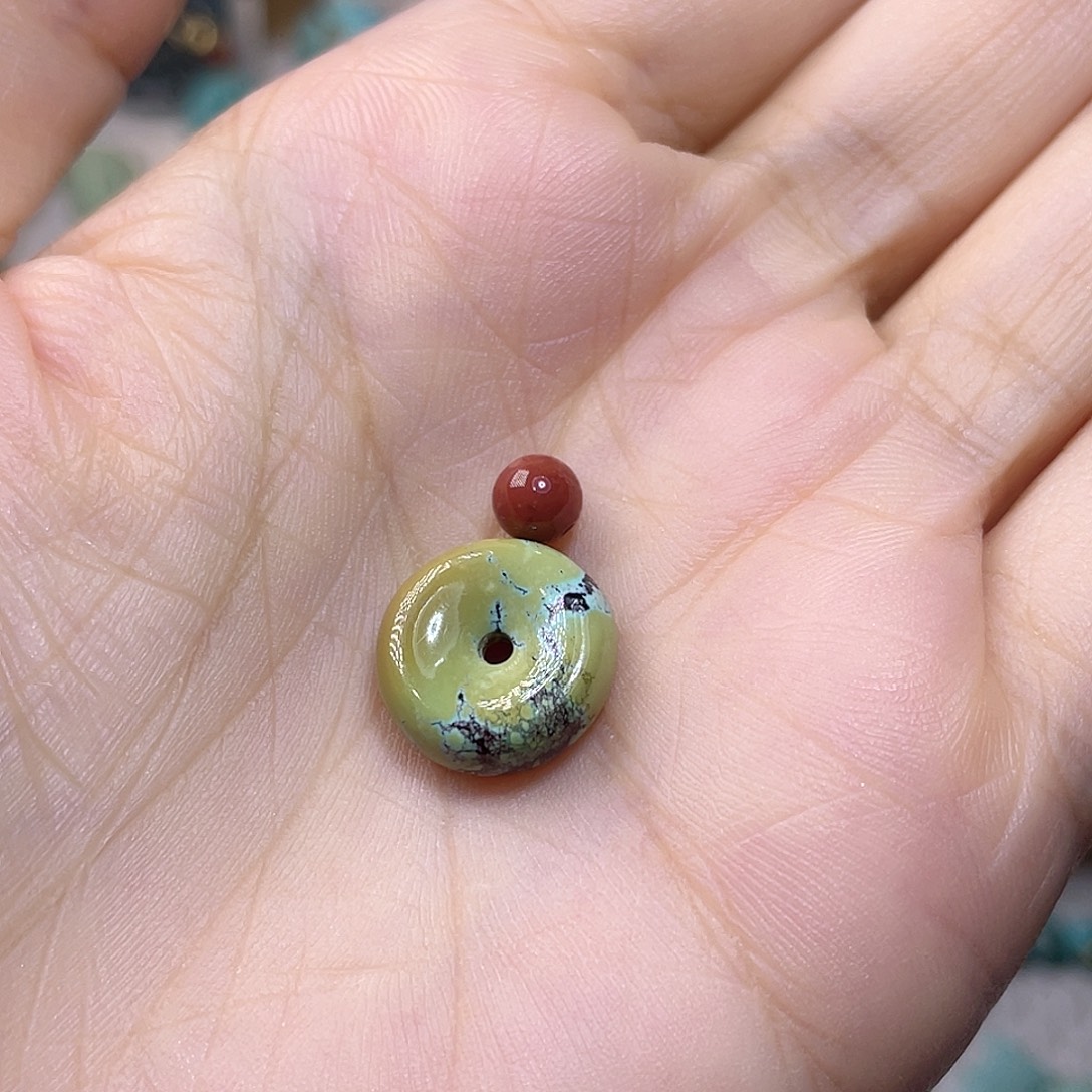 未镶嵌配饰南红玛瑙