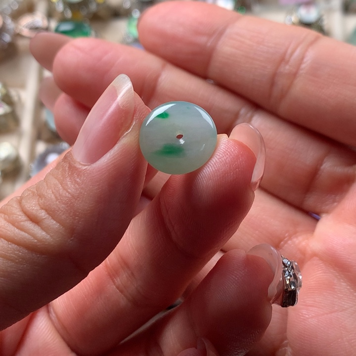 翡翠未镶嵌吊坠(不含链)缅甸天然翡翠Ａ货