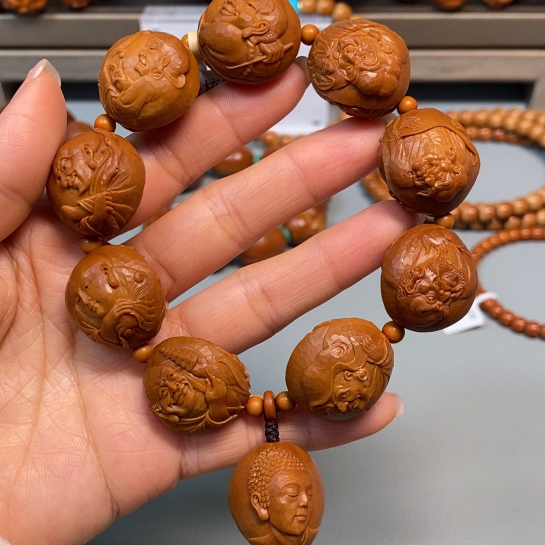 手串/手链橄榄核浮雕写实罗汉