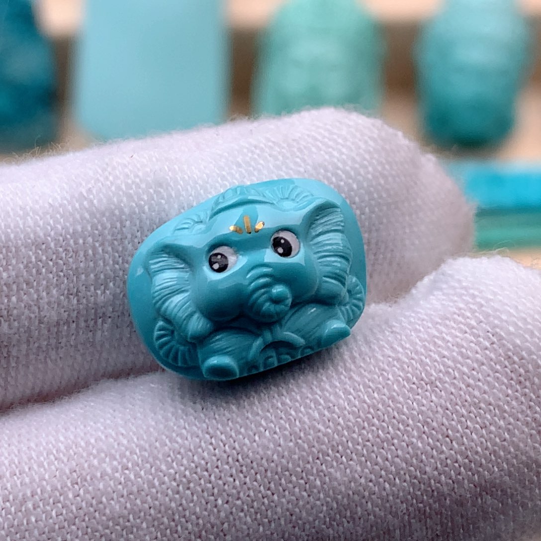 未镶嵌绿松石珠宝奇石