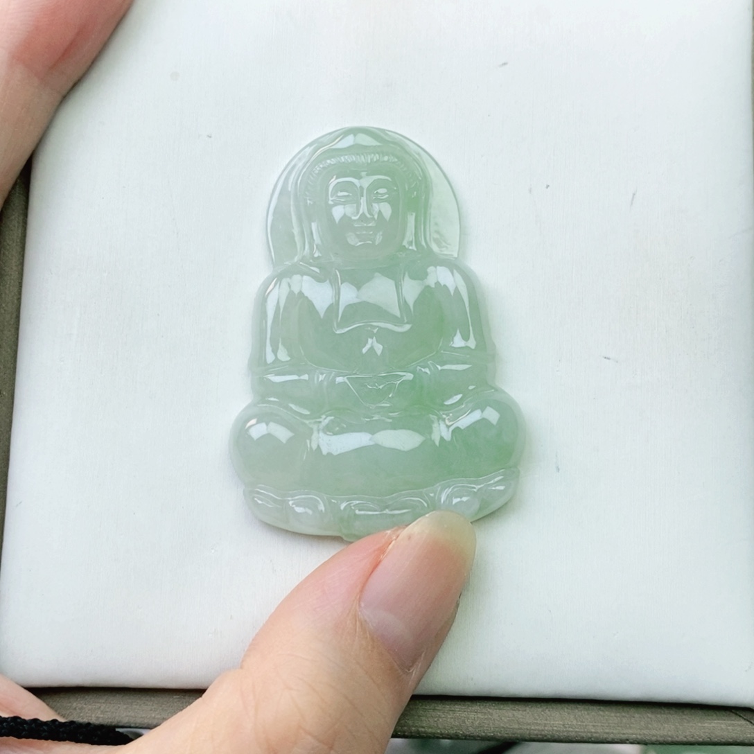 颈饰未镶嵌翡翠观音