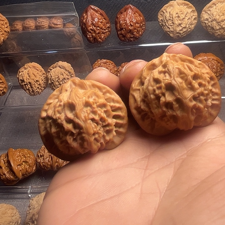 吊坠文玩核桃42宫灯…………