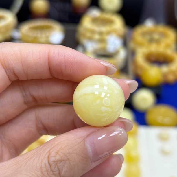 19.9mm 小妖珠宝天然原矿琥珀蜜蜡