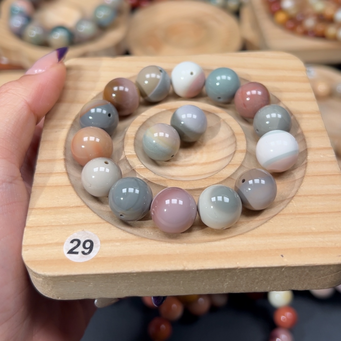 脸***痣石英质玉未镶嵌手链174