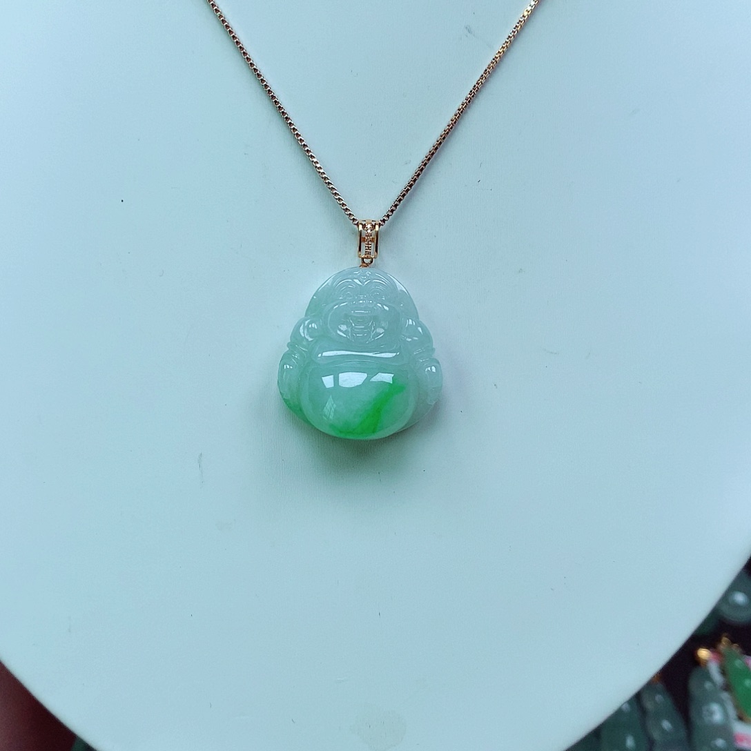 翡翠颈饰18K金镶嵌天然翡翠A货