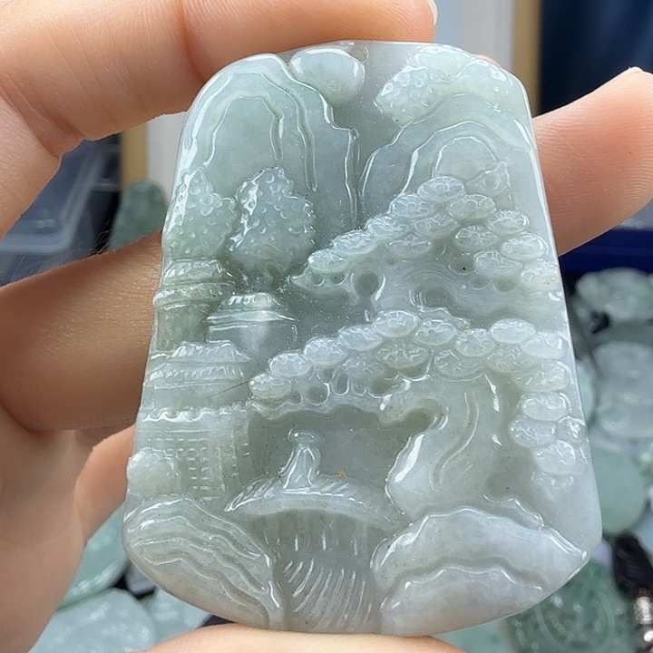 翡翠未镶嵌颈饰翡翠