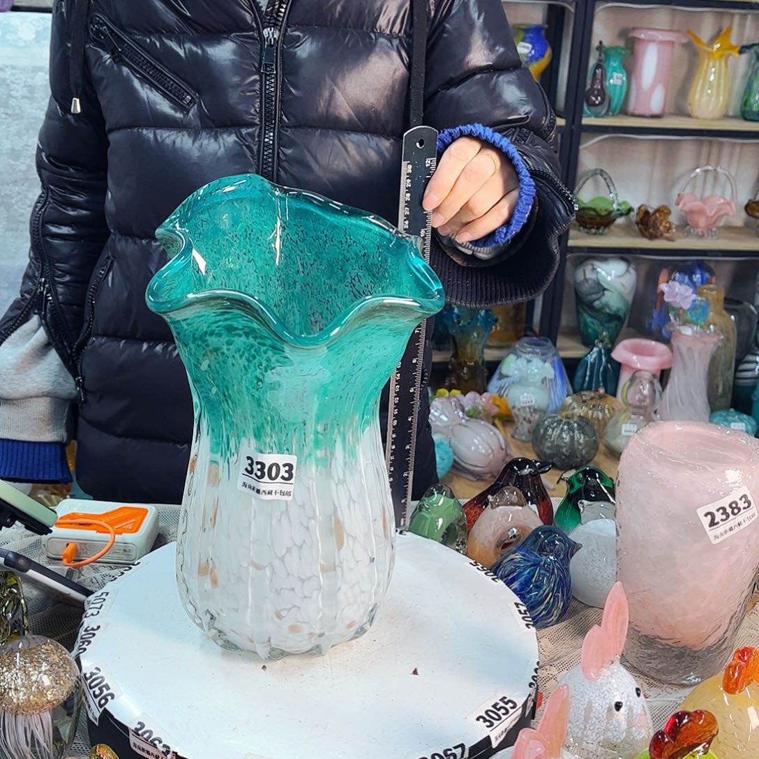 3303 家悦琉璃工艺品不完美