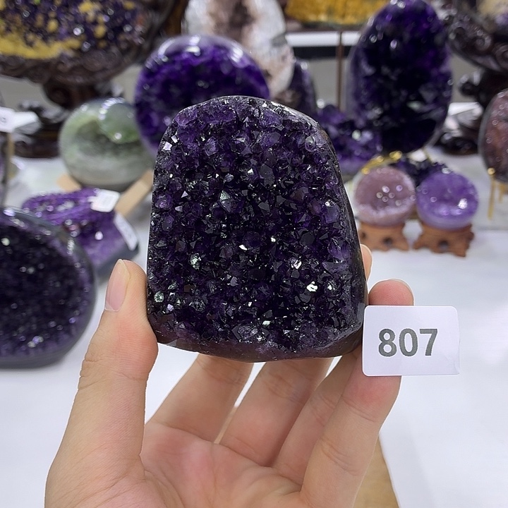 未镶嵌水晶大型摆件（非配饰）