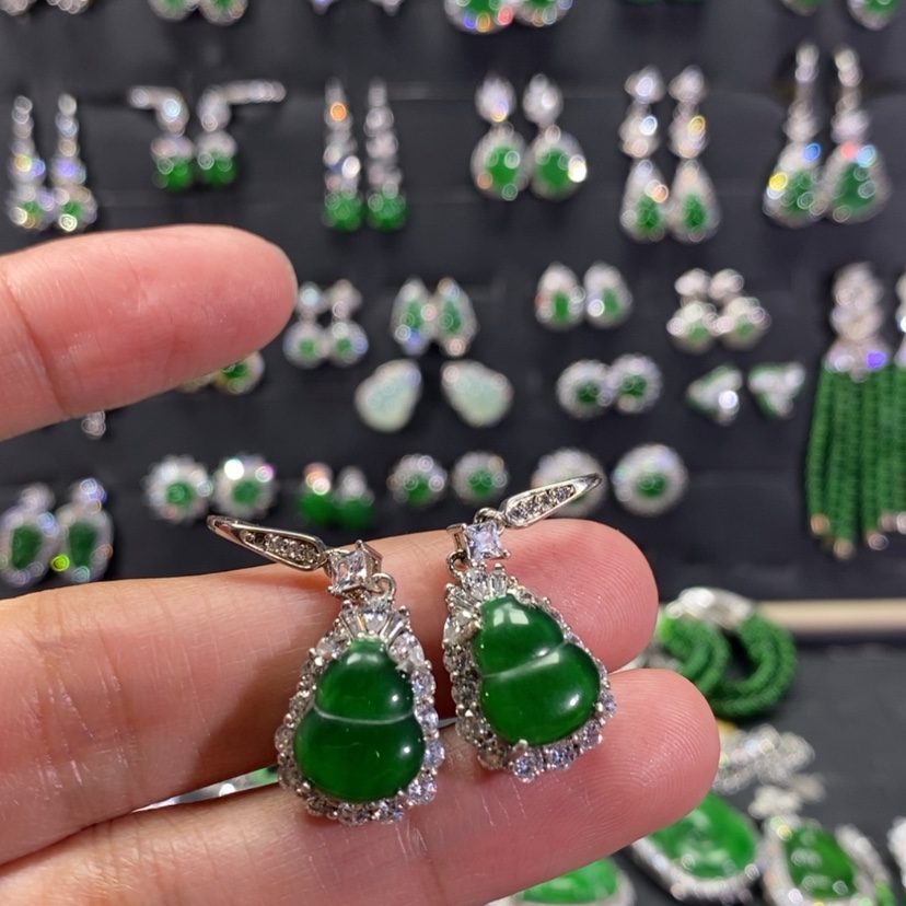 【闪购商品】翡翠耳饰银S925镀金镶嵌