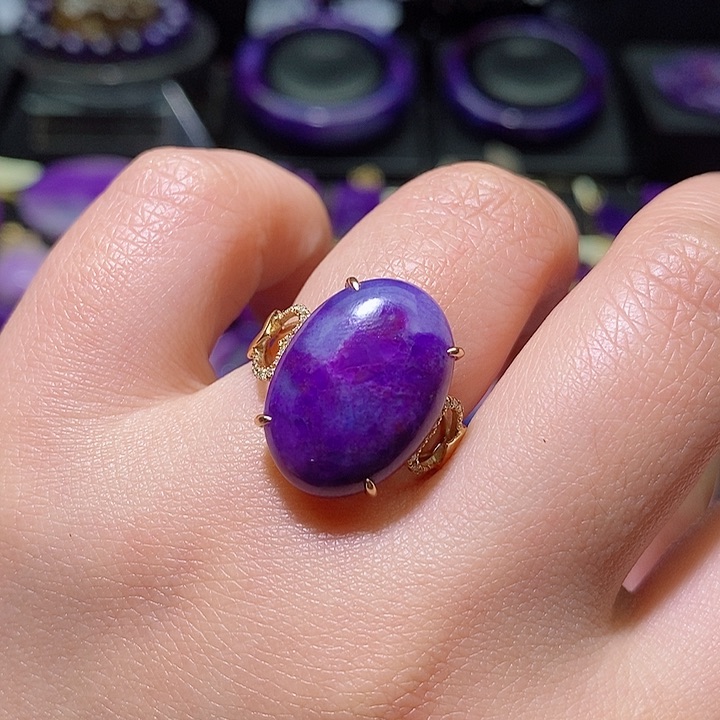 苏纪石（舒俱来）戒指18K金镶嵌