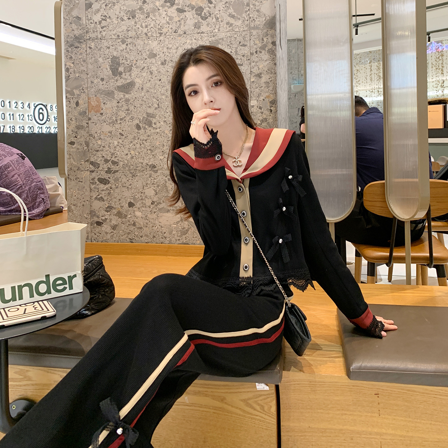 学院风穿搭休闲运动套装女秋显瘦减龄洋气海军领卫衣阔腿裤两件套