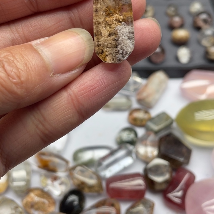 纯天然幽灵碧玺（处理）