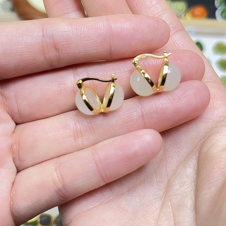 碧***霞和田玉银S925镶嵌耳饰