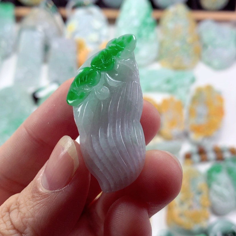 【闪购商品】翡翠吊坠(不含链)未镶嵌