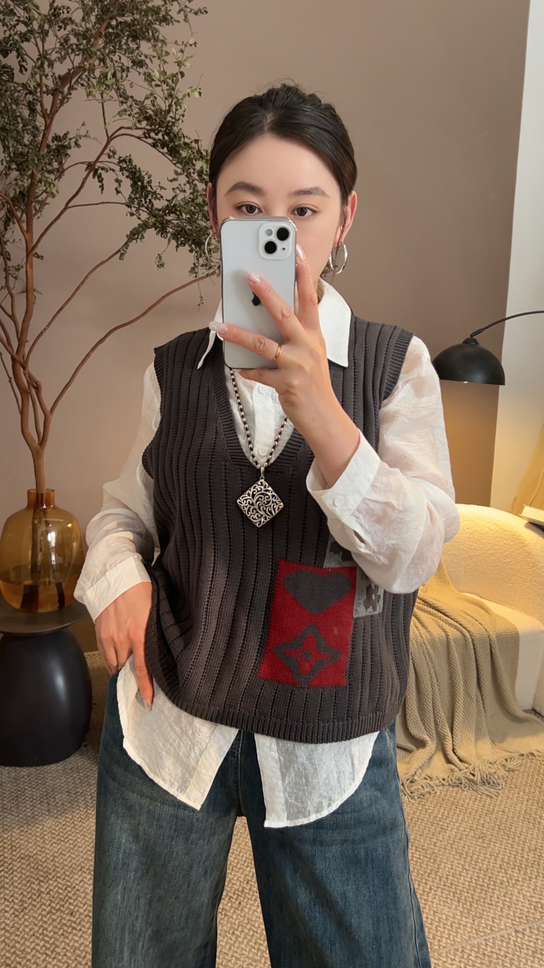 悦欢 女V领春季民族风马夹休闲百搭上衣女士韩版无袖女装学院风