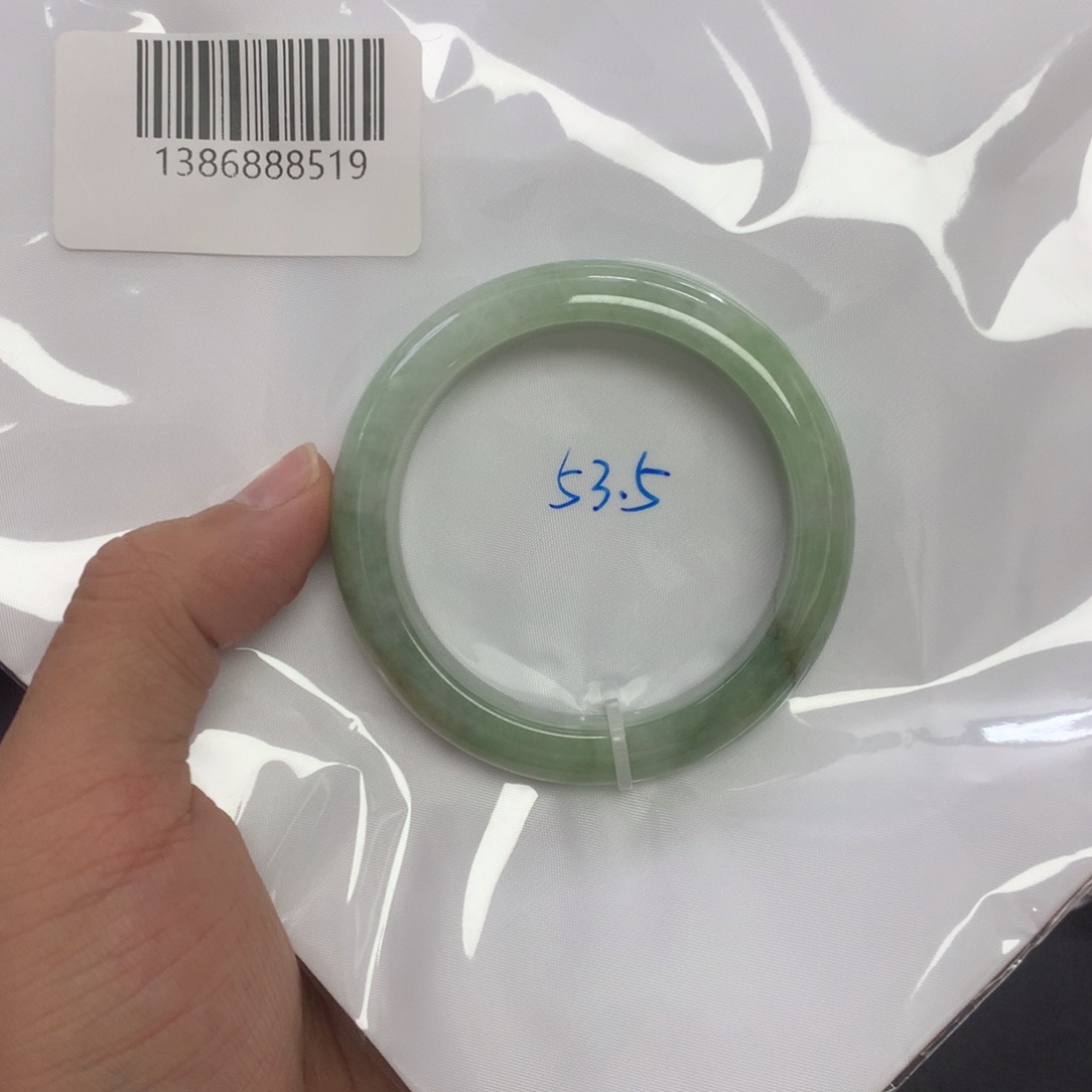 一***.未镶嵌手镯翡翠天然缅甸翡翠手镯