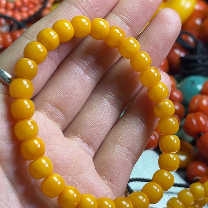 颈饰琉璃努****乐琉璃…………..