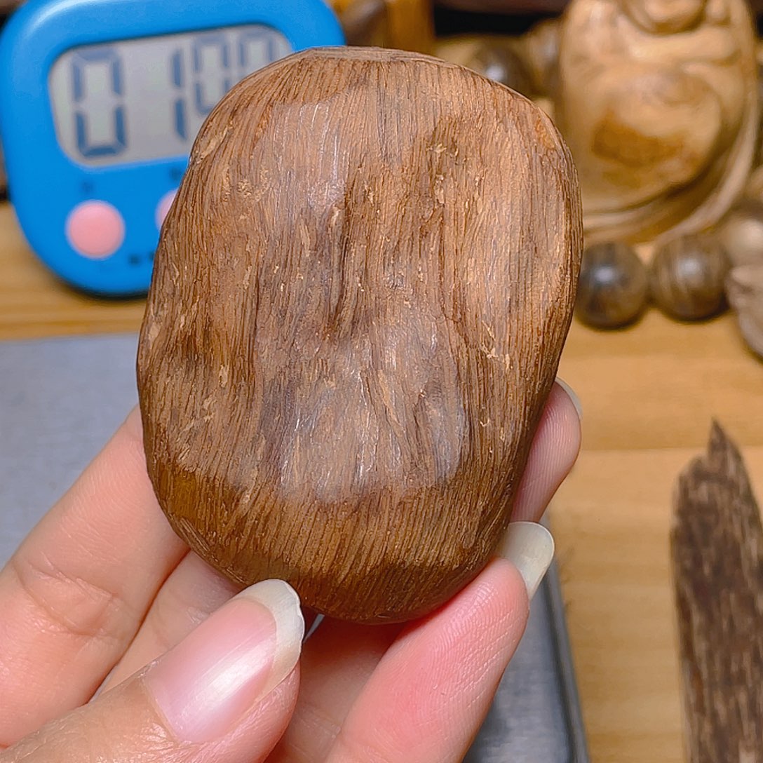 伤***n沉香达拉干留疤吊坠27克