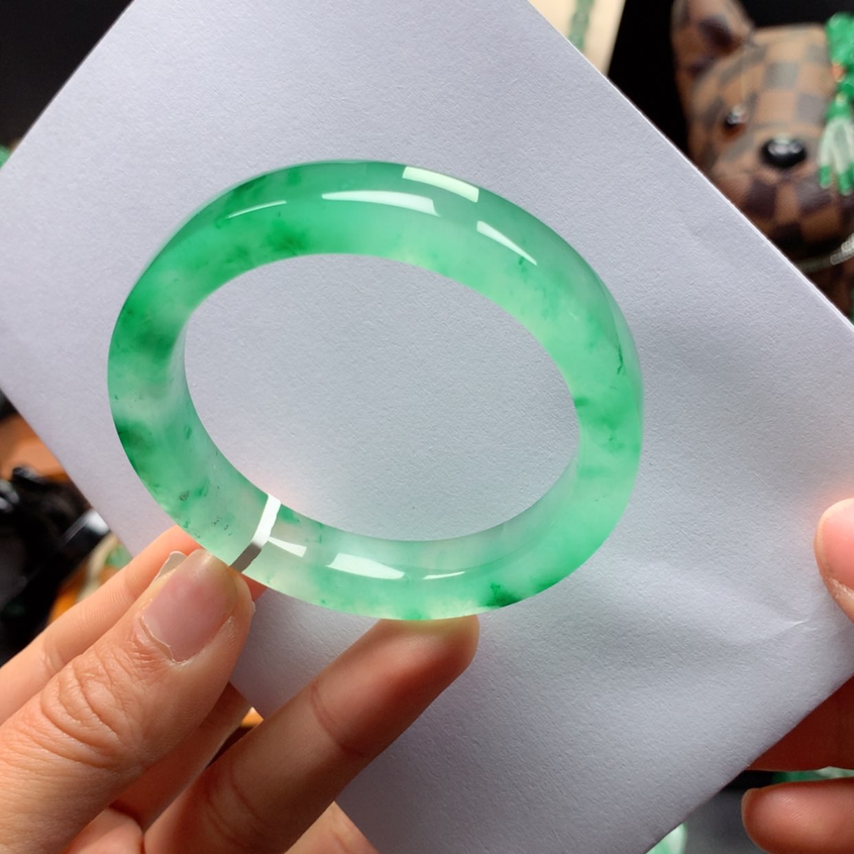 【闪购商品】未镶嵌手镯石英质玉