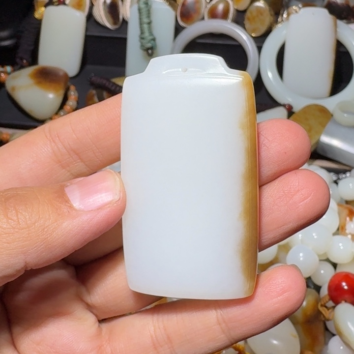 和田玉未镶嵌吊坠(不含链)