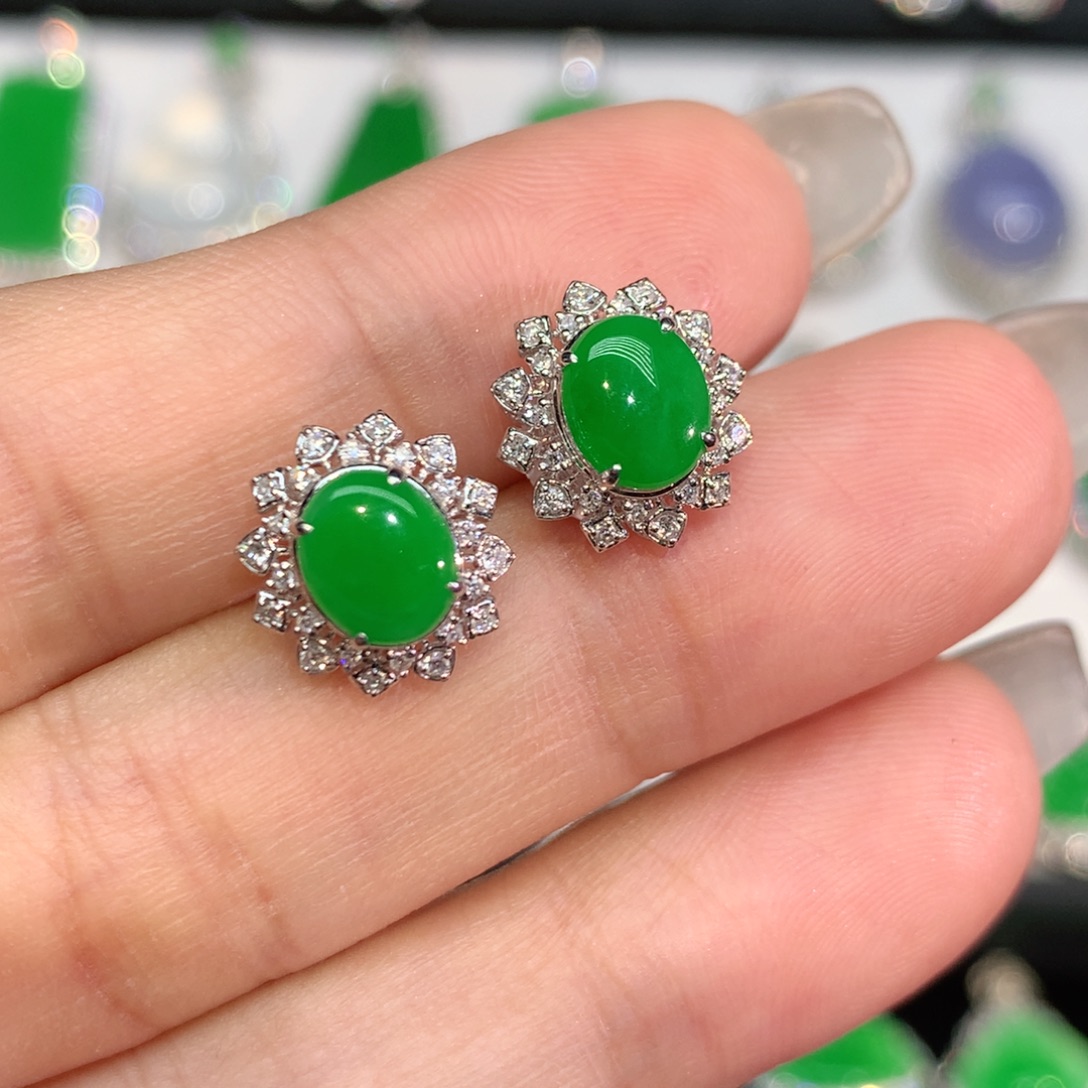 翡翠18K金镶嵌耳饰