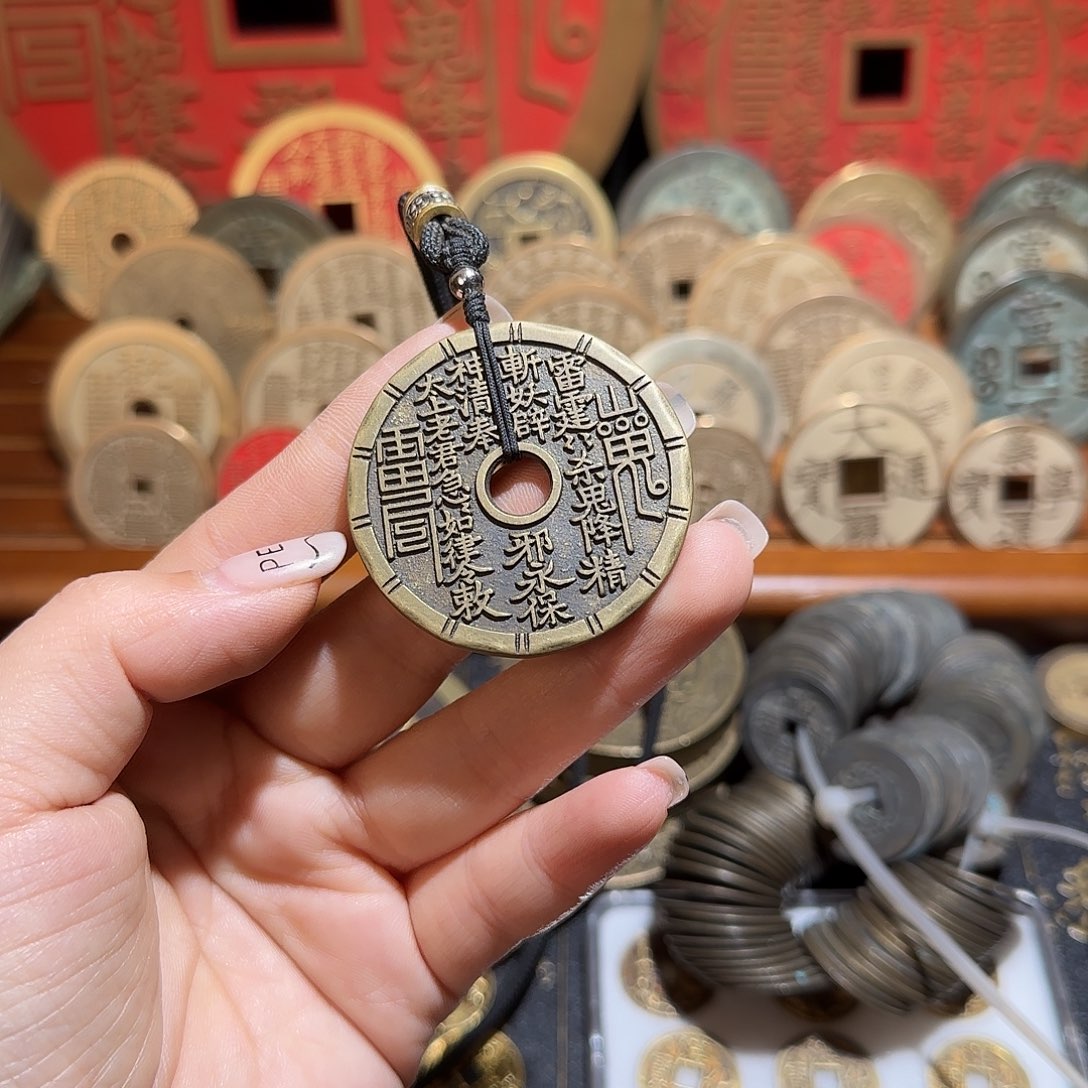 至****铜现代仿制工艺品