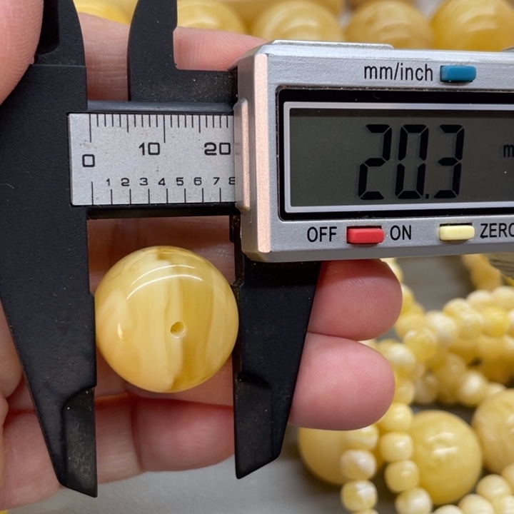 琥珀未镶嵌裸石蜜蜡