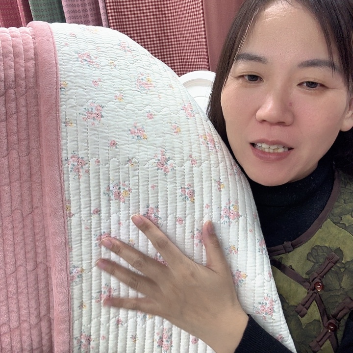 棉棉粉小花床盖1.5