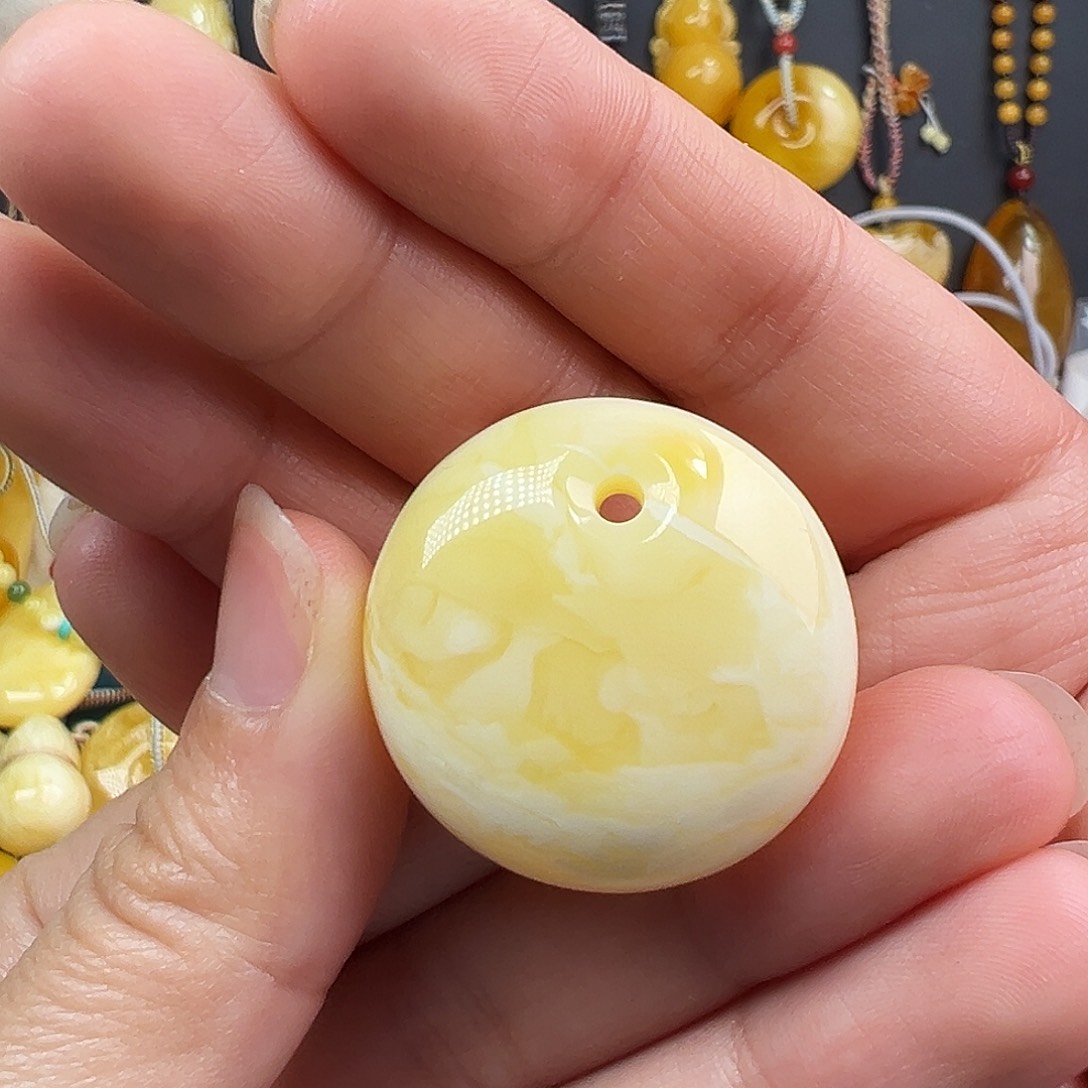 蜜蜡颈饰未镶嵌蜜蜡