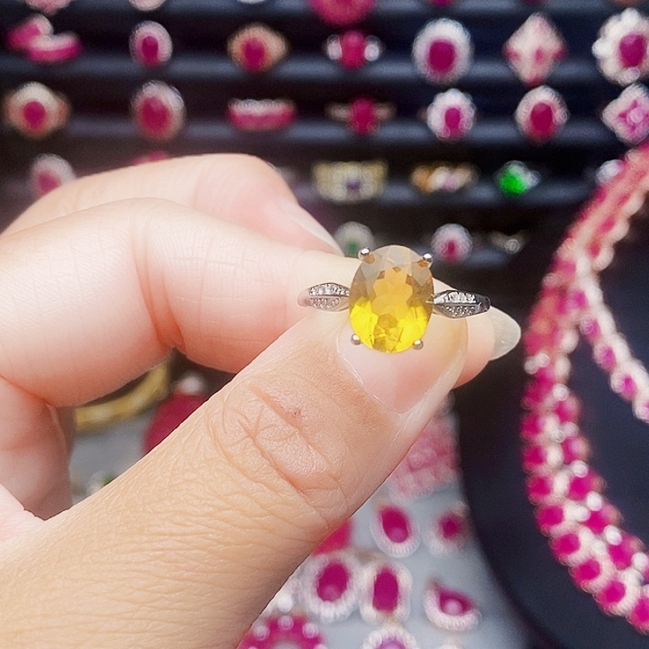 银S925镶嵌黄晶戒指