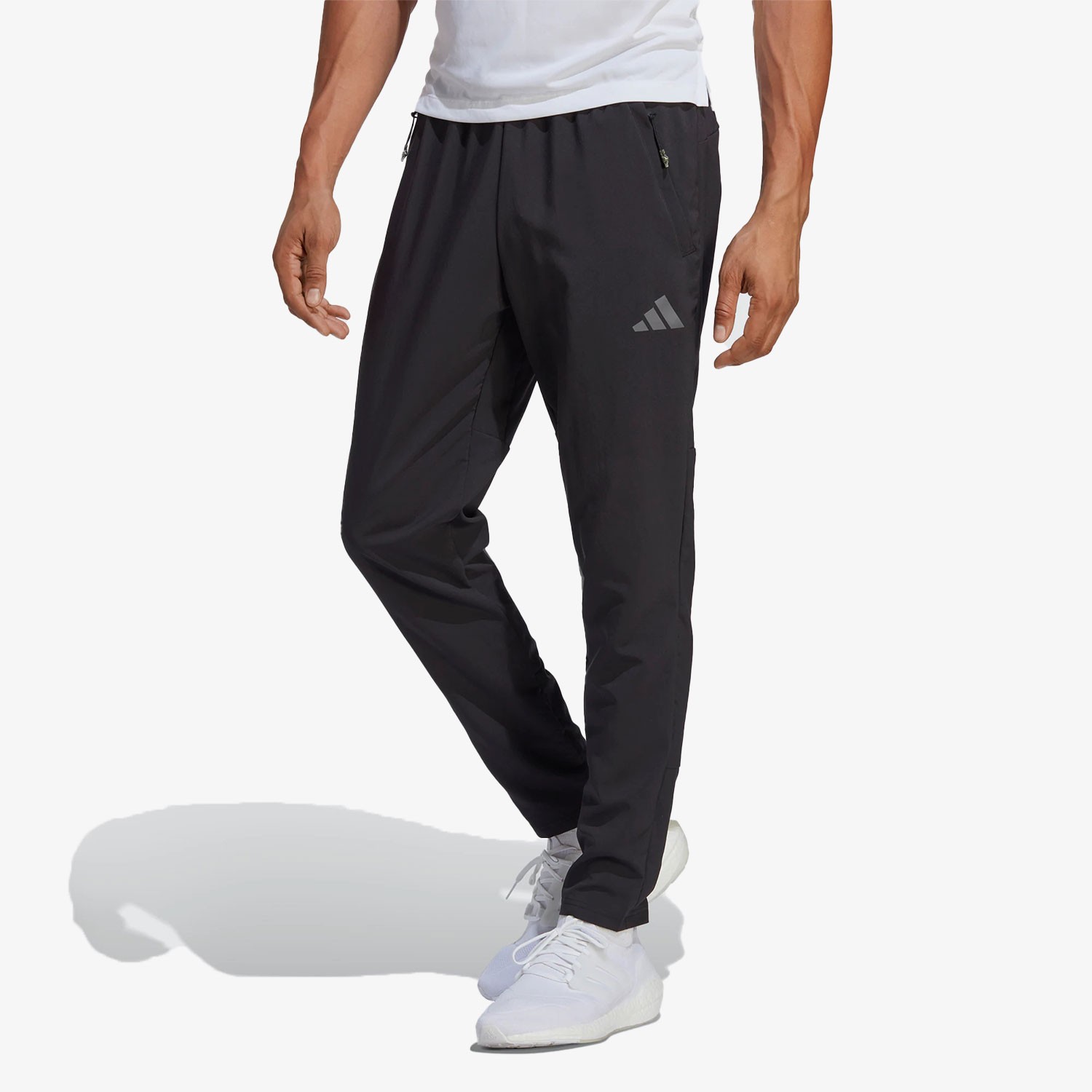 Adidas/阿迪达斯logo跑步梭织训练休闲裤透气舒适长裤男款 IB8147
