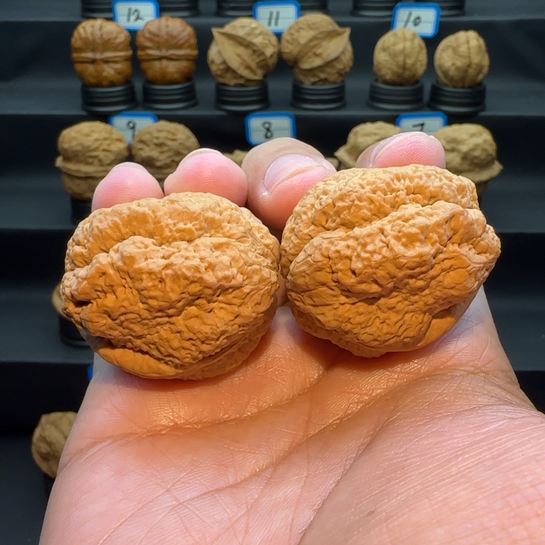 果***室把件桃核临沧古蟾王