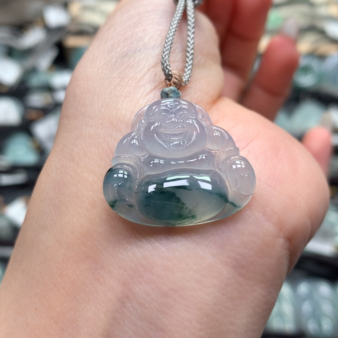 翡翠颈饰未镶嵌佛公