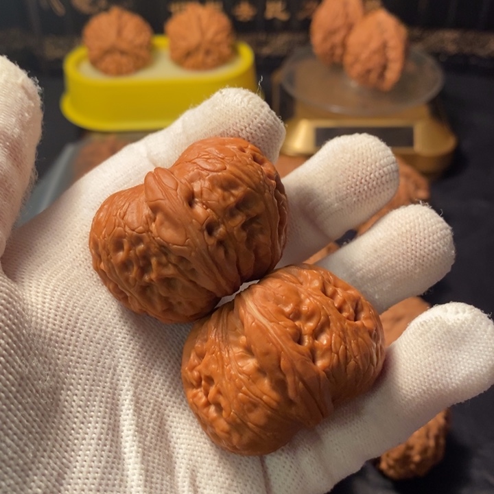 文玩核桃吊坠42.5平谷元宝