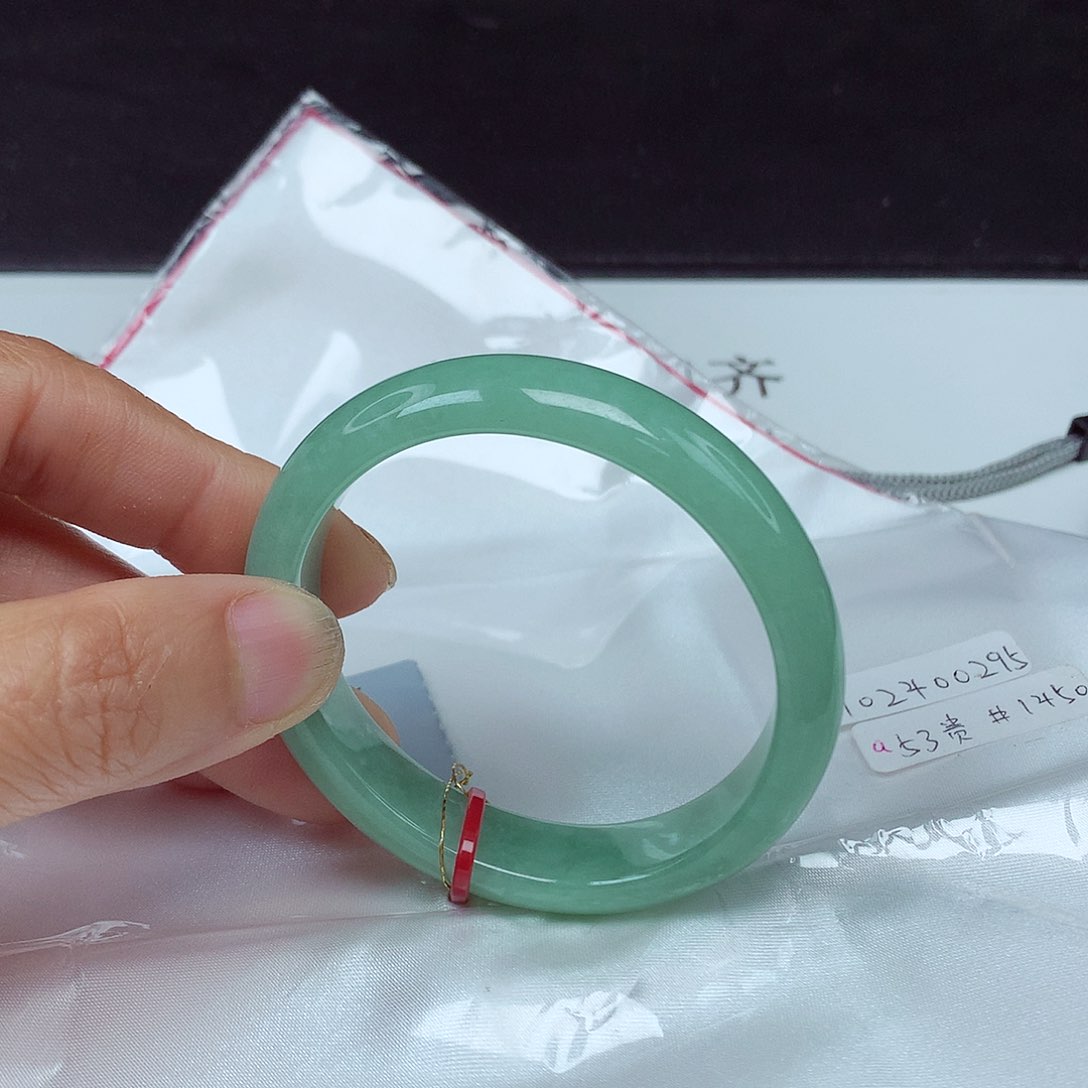 翡翠手镯未镶嵌53贵0295