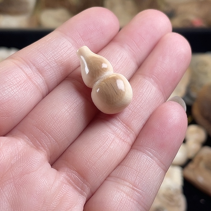 泥塑不打孔联系客服