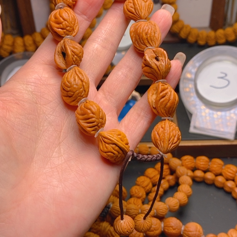 【闪购商品】桃核手串龙文桃核
