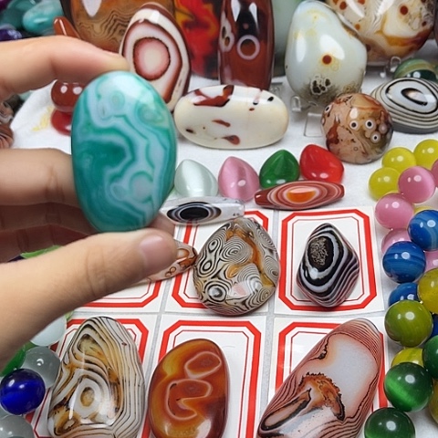 玛瑙/玉髓颈饰未镶嵌