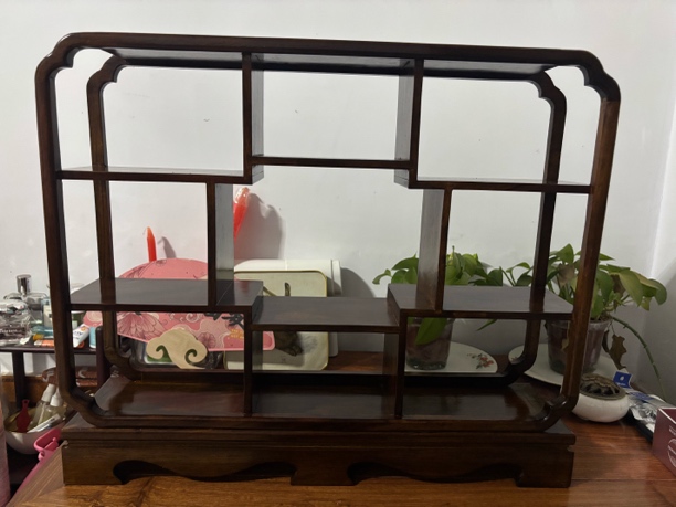 实木多功能收纳架台摆，胡桃色，尺寸长60-高50-厚13.8厘米